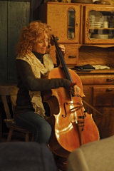 Hannah Alkire am Cello
