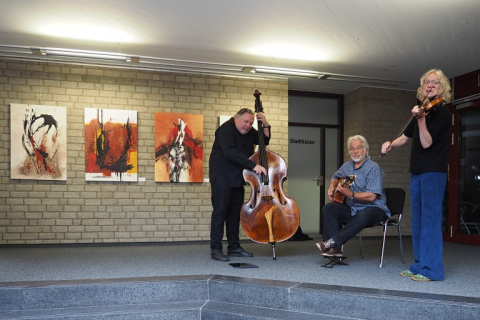 Intro mit Musikgruppe Himmelblau 