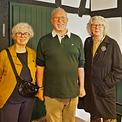 von links: Astrid Schütze, Dr. Silvana Kreyer (Kulturjournalistin), Matthias Poltrock