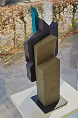 Abstrakte Holzfigur von Job Schräder