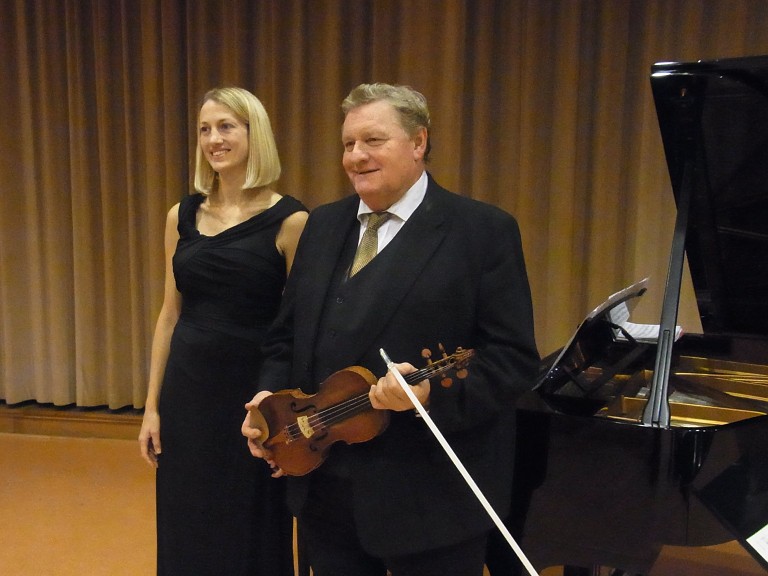 Cornelia Weiss und Thomas Christian am Ende des Konzerts